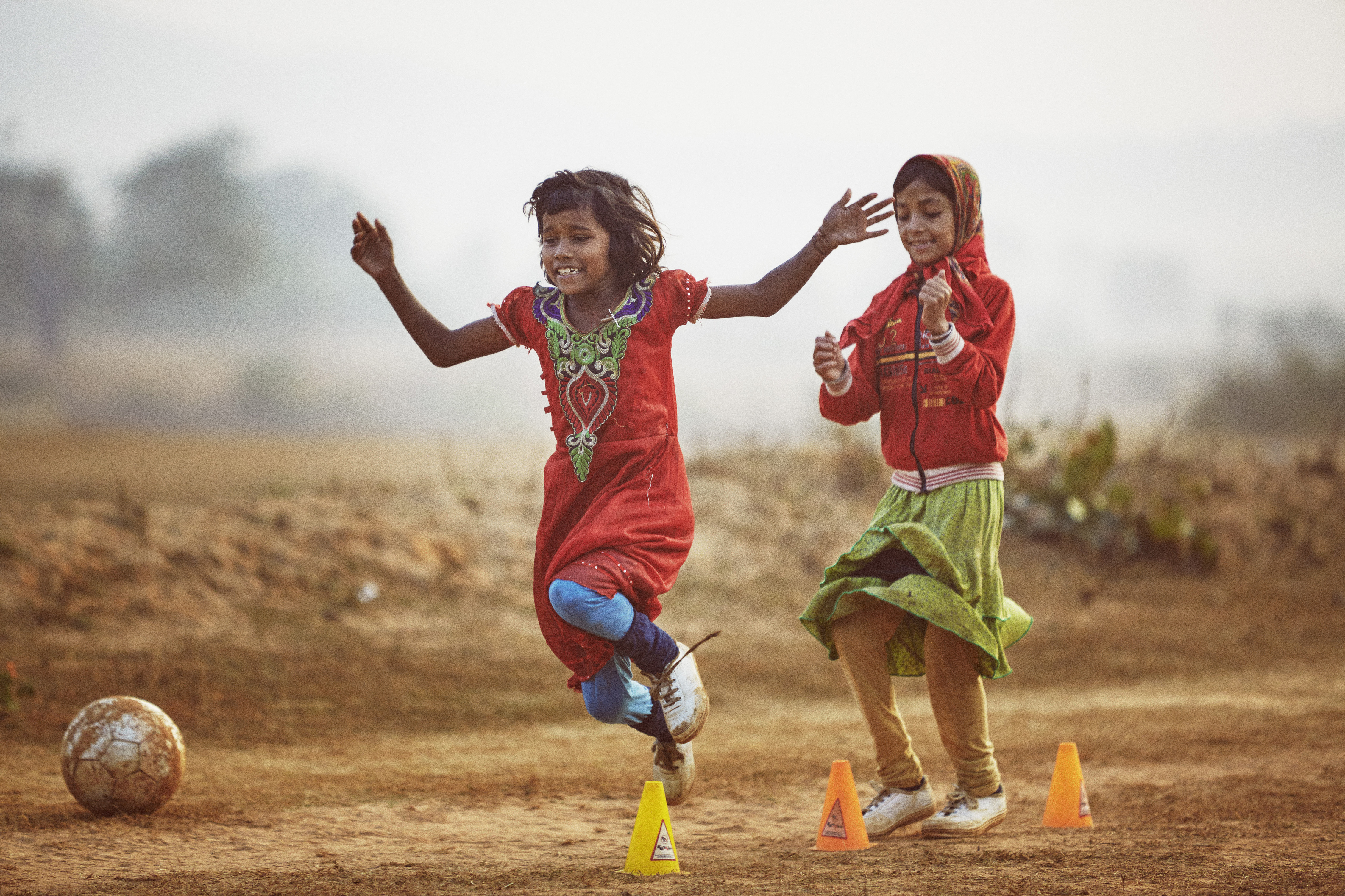 When i got playing football. Детский спорт в Индии. Indian дети. Kids playing indian. Children of the Days.